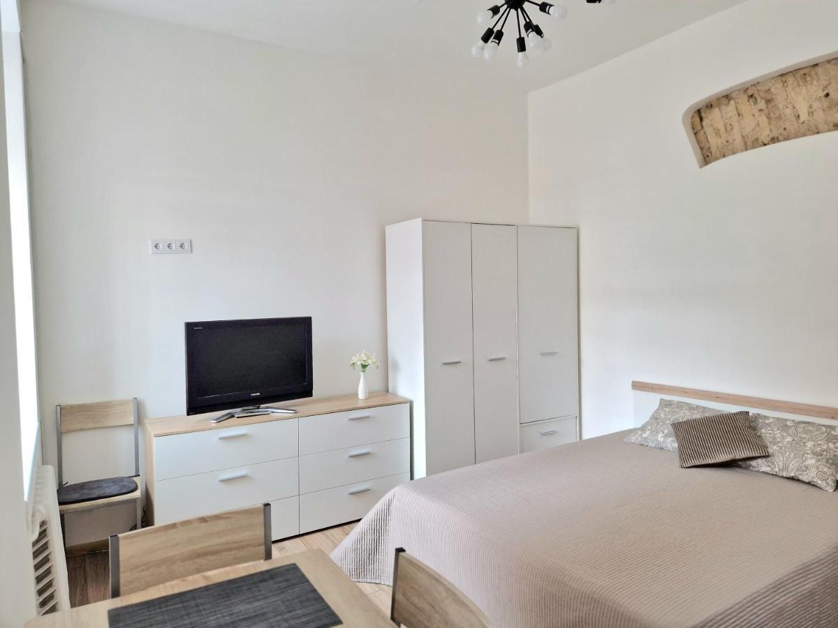 Cozy Studio In Heart Of Old Town Διαμέρισμα Βίλνιους Εξωτερικό φωτογραφία